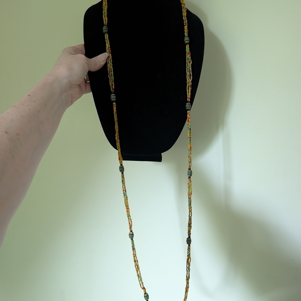 Multicolor Beaded Necklace - Picture 2 of 10